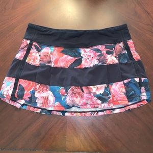 EUC lululemon Pace Rival size 8 run skirt